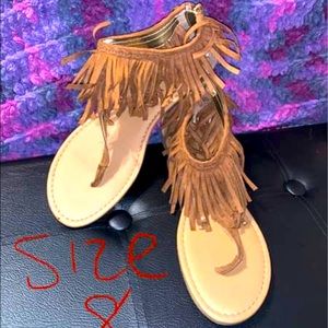 Sandals size 8